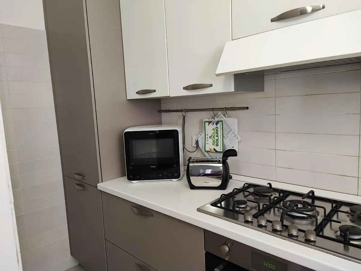 Appartamento Da Rosa Finale Ligure 0*,